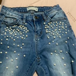 Mid rise Angelkiss size medium pants